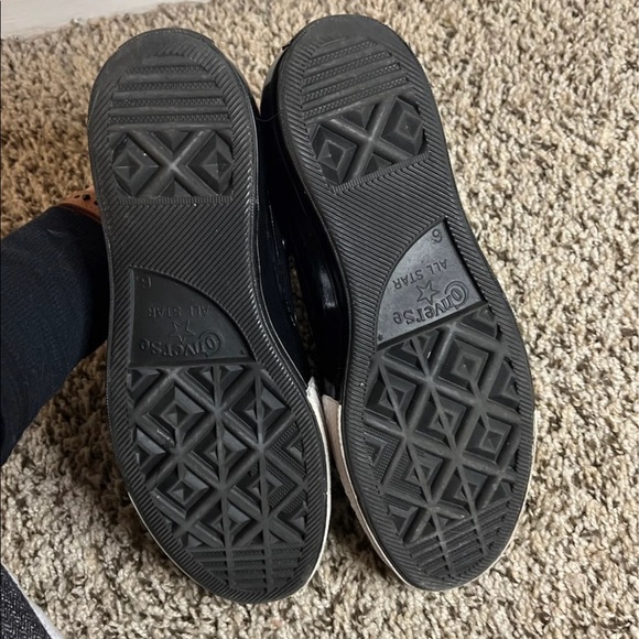 Low Top Converse - Picture 5 of 5